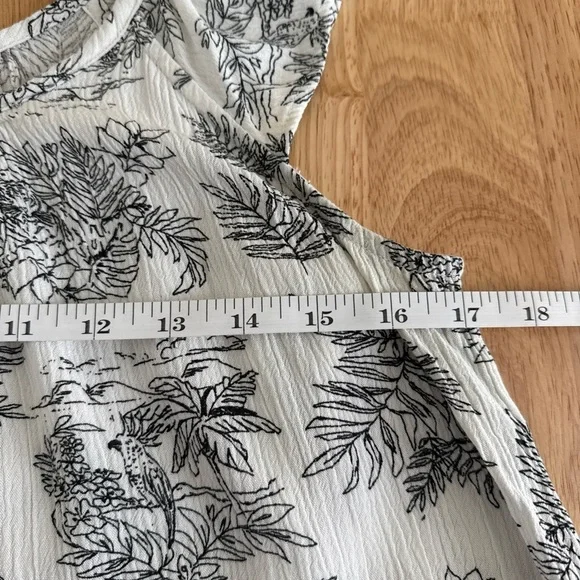 LOFT Ann Taylor Women's Safari Parrot Tropical Flutter Strap Cami Top Size M - Picture 7 of 8